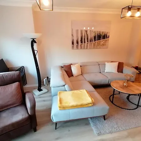 Floravacances, Gezellig Vertoeven Aan Zee, Met Vernieuwd Terras Apartmán